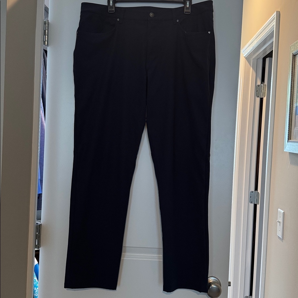 Lululemon 5 pocket pant in navy. 38x32
